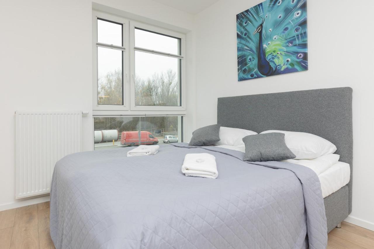 Metro Bielany Apartments With Parking By Noclegi Renters Varşovia Exterior foto